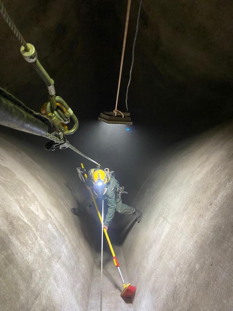 nettoyage dans un milieu confiné (silo)